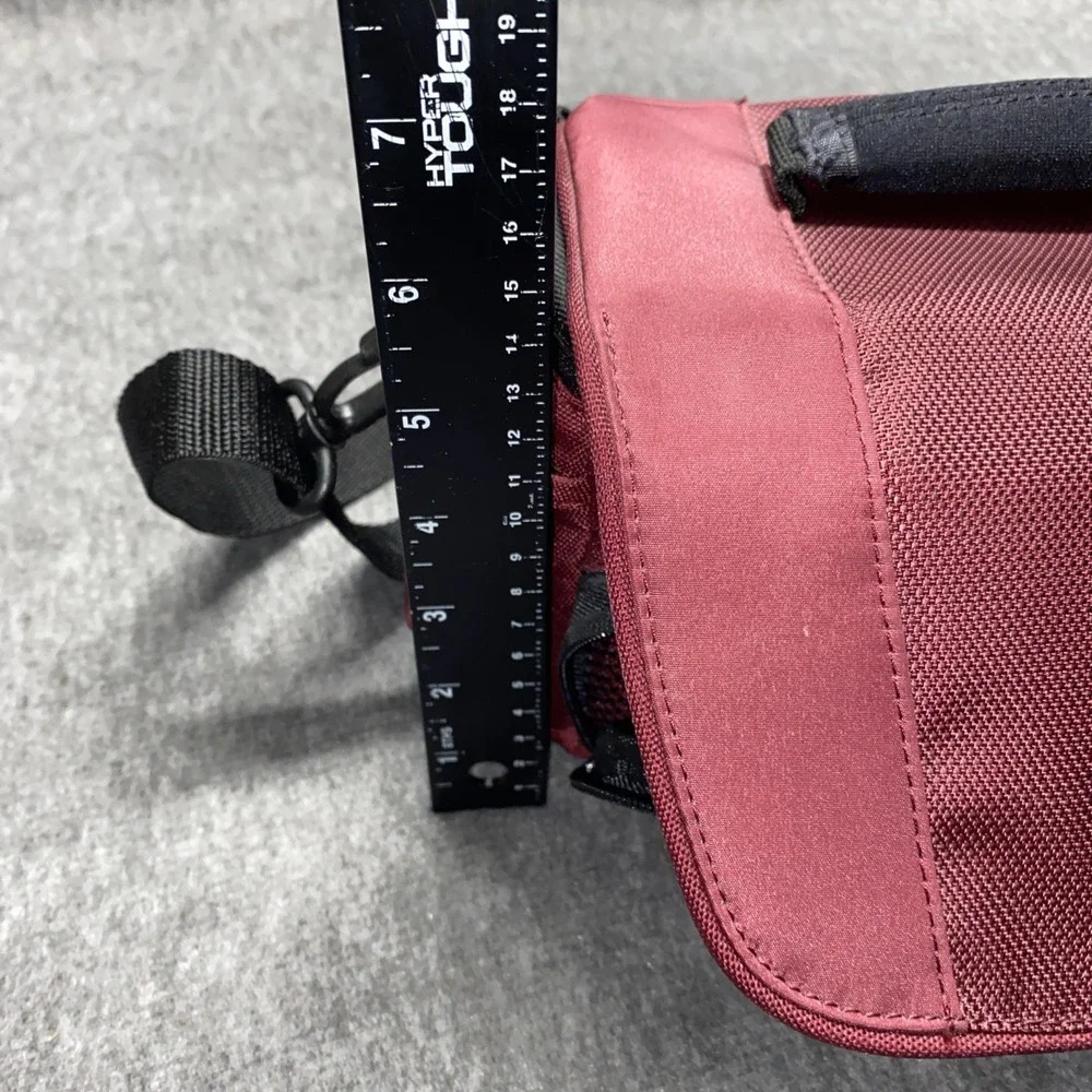 Lowepro Edit 130 Video Camera Bag (Maroon) Should Strap Adjustable Zipper Pocket